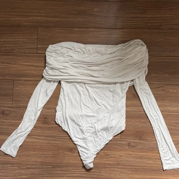 Lovers + Friends Fatima Bodysuit - Picture 4 of 8